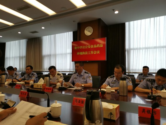 泰州律师吴银书